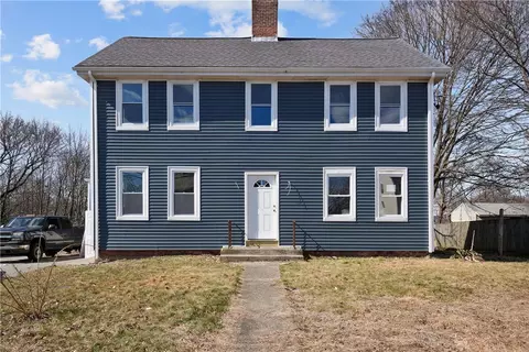282 High St, Cumberland, RI 02864