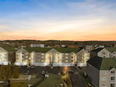 94 Mill Street St #304, Woonsocket, RI 02895