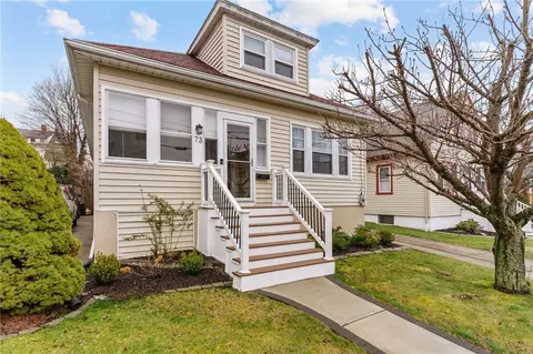 73 Gray St, Providence, RI 02909