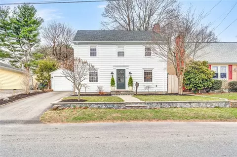 165 Dover Ave, East Providence, RI 02914