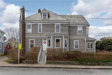 7 Bliss Rd, Newport, RI 02840