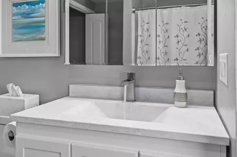 40 Vestal St, Fall River, MA 02720 photo 25
