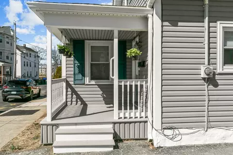 40 Vestal St, Fall River, MA 02720 photo 3