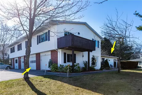 672 Orleans Ct, Warwick, RI 02886