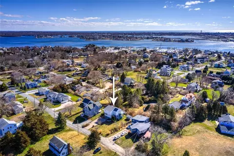 76 Atlantic St, South Kingstown, RI 02879