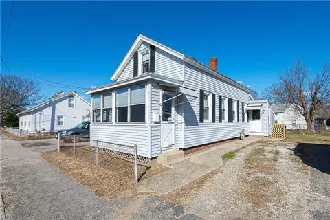 360 Bullocks Point Ave, East Providence, RI 02915