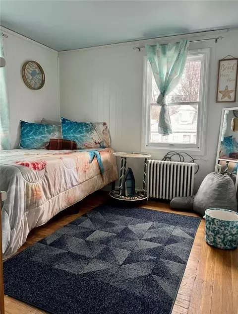 Bedroom - 58 Pender Ave, Warwick, RI 02889 photo 3 of 6