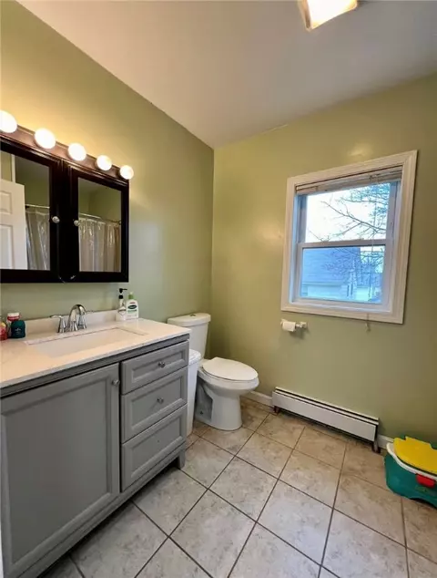 Bath - 58 Pender Ave, Warwick, RI 02889 photo 1 of 2