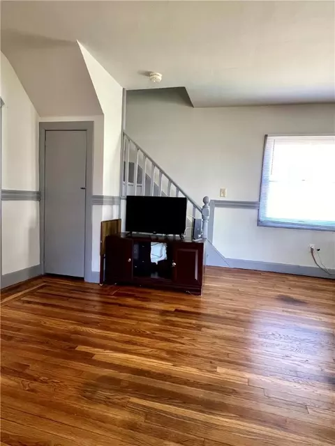 Living - 58 Pender Ave, Warwick, RI 02889 photo 2 of 2