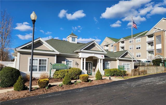 98 Mill St #103, Woonsocket, RI 02895