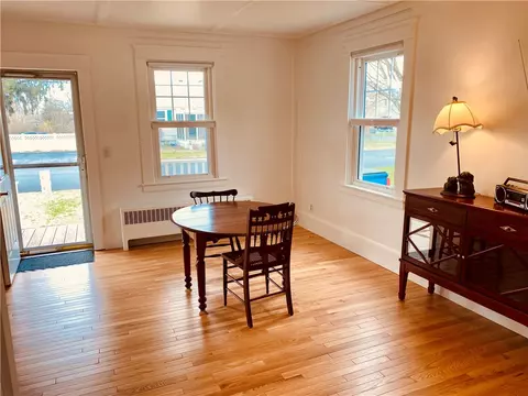 Dining - 132 Morse Ave, Warwick, RI 02886 photo 4 of 4