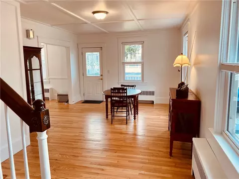 Dining - 132 Morse Ave, Warwick, RI 02886 photo 1 of 4