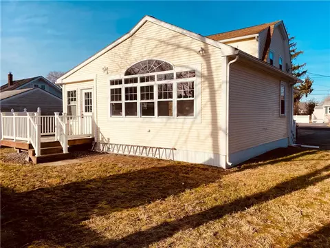 Exterior - 132 Morse Ave, Warwick, RI 02886 photo 5 of 7