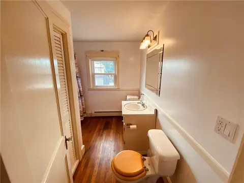 Bath - 132 Morse Ave, Warwick, RI 02886 photo 4 of 6