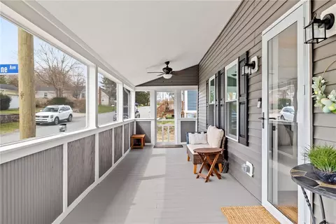 Exterior - 37 Parker Ave, Warren, RI 02885 photo 4 of 7