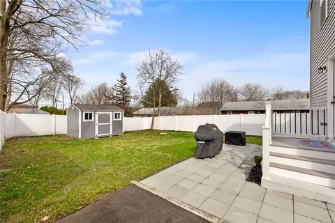 Exterior - 37 Parker Ave, Warren, RI 02885 photo 5 of 7