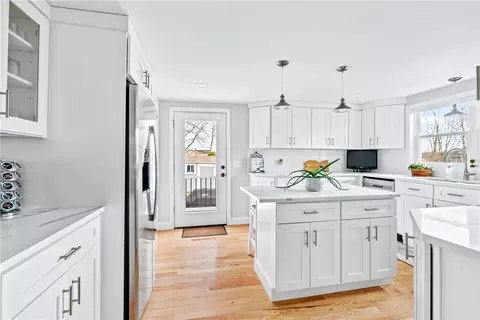 Kitchen - 37 Parker Ave, Warren, RI 02885 photo 1 of 5