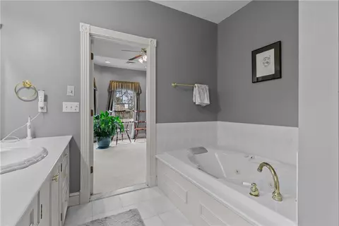 Bath - 593 Main St, South Kingstown, RI 02879 photo 4 of 7