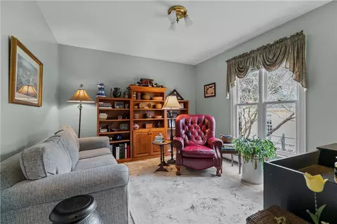 Living - 593 Main St, South Kingstown, RI 02879 photo 5 of 7