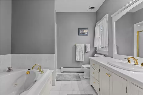 Bath - 593 Main St, South Kingstown, RI 02879 photo 5 of 7