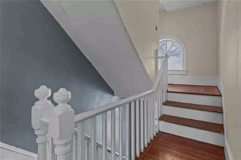 Entry Way - 531 Winter St, Woonsocket, RI 02895 photo 6 of 6