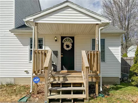 63 Yates St, Warwick, RI 02889