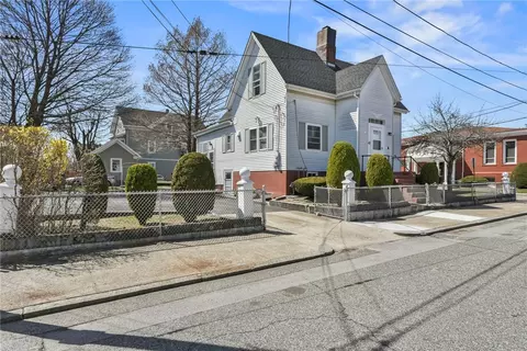 50 Ashton St, Providence, RI 02904