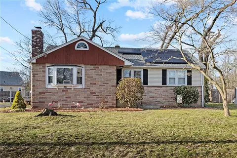 36 Galant Dr, Warwick, RI 02886