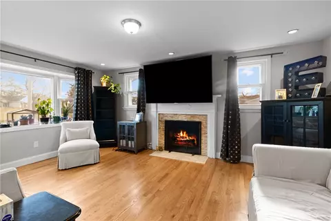 36 Galant Dr, Warwick, RI 02886 photo 10