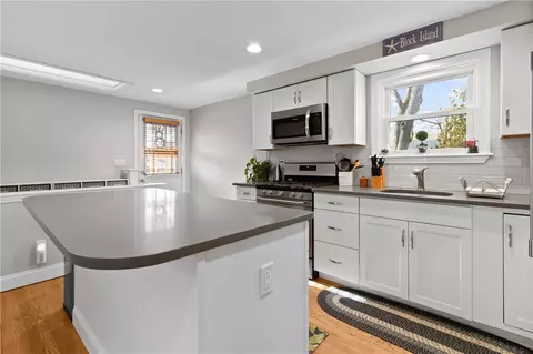 36 Galant Dr, Warwick, RI 02886 photo 5