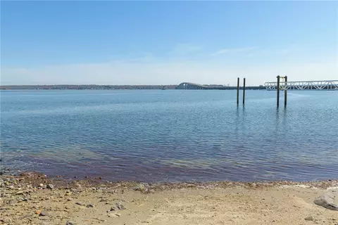 2 Riptide Dr, North Kingstown, RI 02874 photo 6