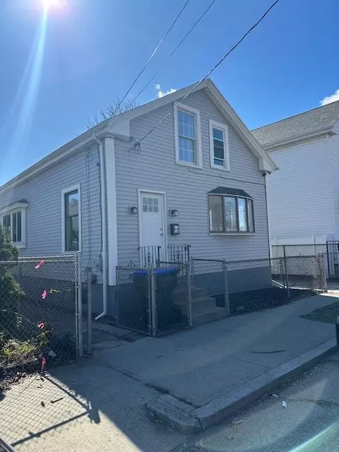 50 Chambers St, Providence, RI 02907