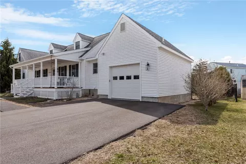 Exterior - 2 Sandy Ln, Westerly, RI 02891 photo 2 of 7