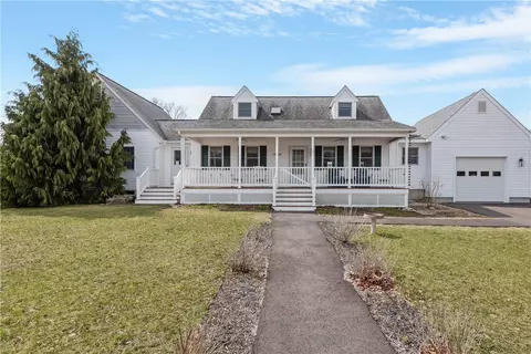 2 Sandy Ln, Westerly, RI 02891