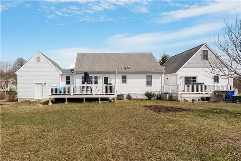 Exterior - 2 Sandy Ln, Westerly, RI 02891 photo 3 of 7