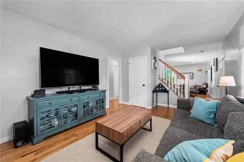 Living - 2 Sandy Ln, Westerly, RI 02891 photo 3 of 7