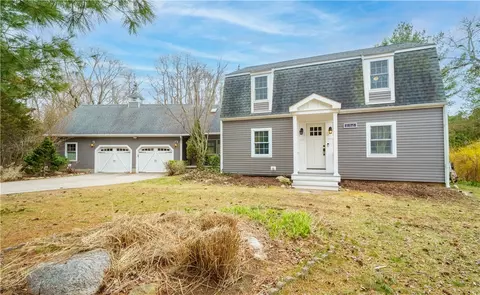 1578 Division Rd, East Greenwich, RI 02818