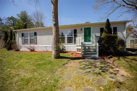 46 Liena Rose Way, Coventry, RI 02816
