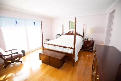 Bedroom - 46 Liena Rose Way, Coventry, RI 02816 photo 5 of 8