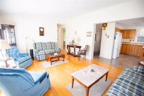Living - 46 Liena Rose Way, Coventry, RI 02816 photo 5 of 9