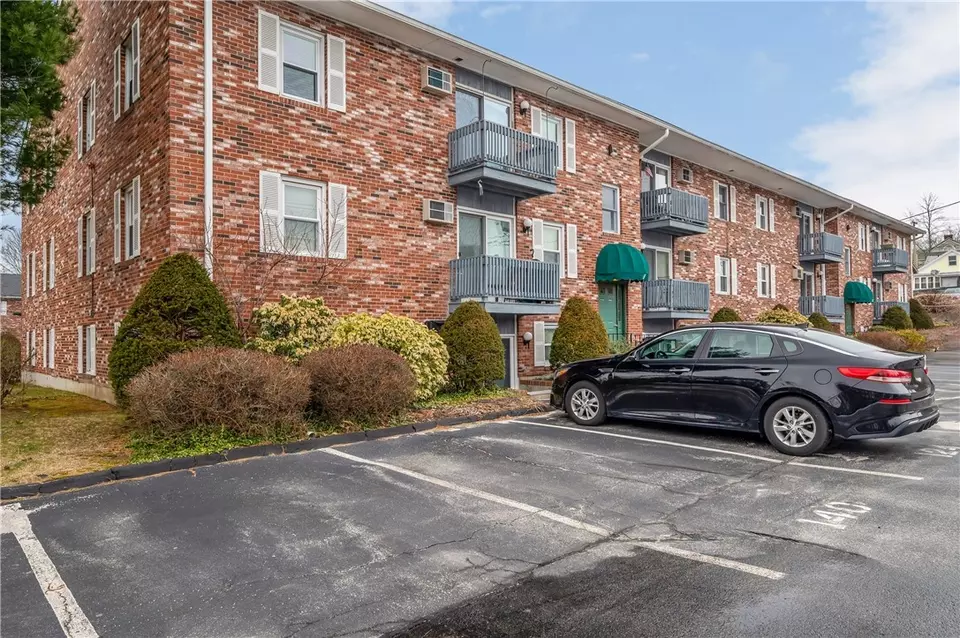 200 Manville Hill Rd 140, Cumberland, RI 02864 20 Photos Movoto