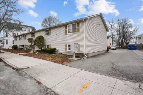 441 Smithfield Ave #7, Pawtucket, RI 02860