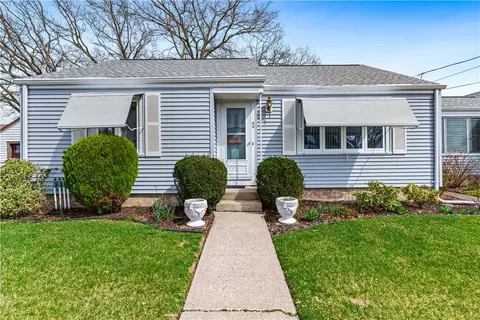 65 Ballston Ave, Pawtucket, RI 02861