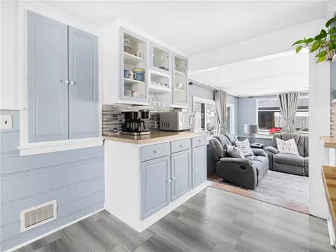 Kitchen - 35 Carnation Dr, Warwick, RI 02886 photo 4 of 4
