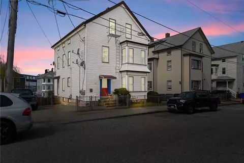 22 Danforth St, Fall River, MA 02720 photo 2