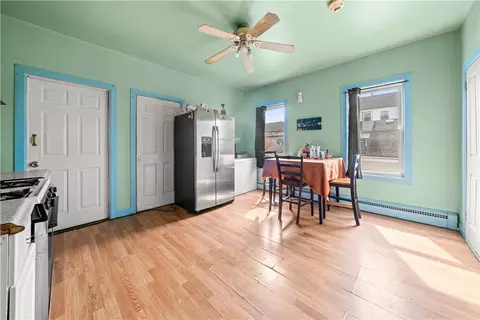 22 Danforth St, Fall River, MA 02720 photo 9