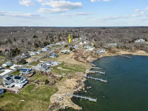 4 Lagoon Ave, Charlestown, RI 02813