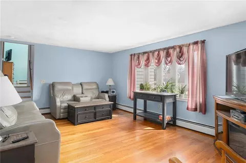 Living - 87 North St, Warwick, RI 02886 photo 1 of 3