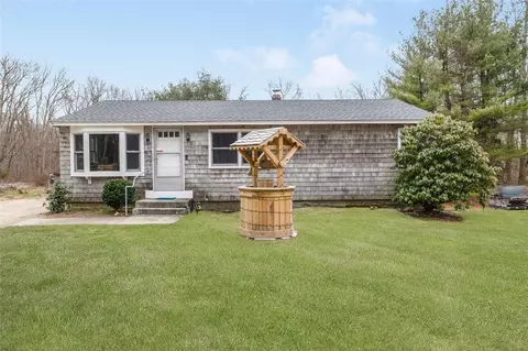 460 Rockland Rd, Scituate, RI 02857