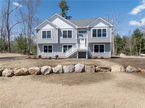 512 Old Mill Rd, Charlestown, RI 02813